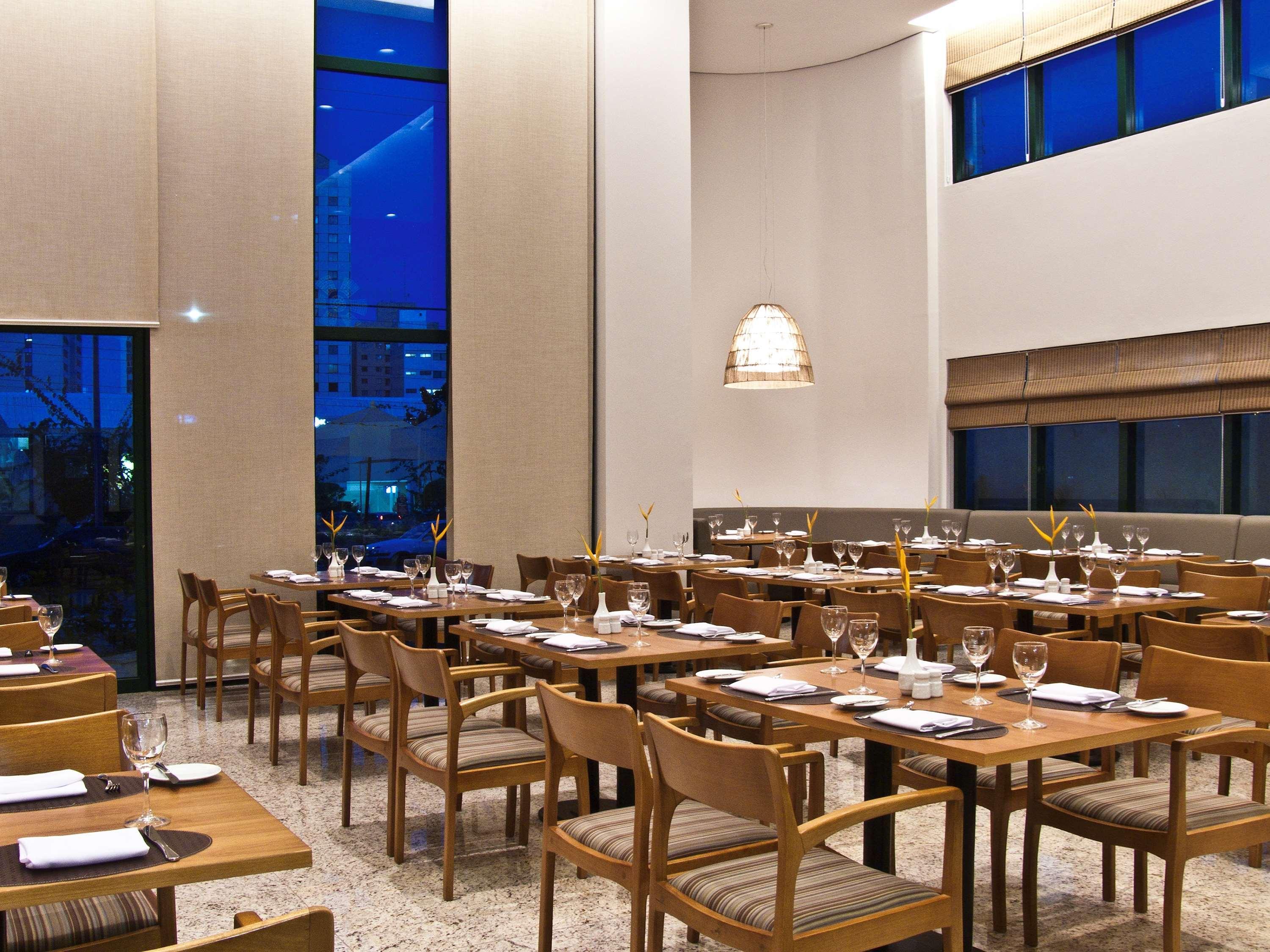 Mercure Salvador Pituba Restaurant bilde